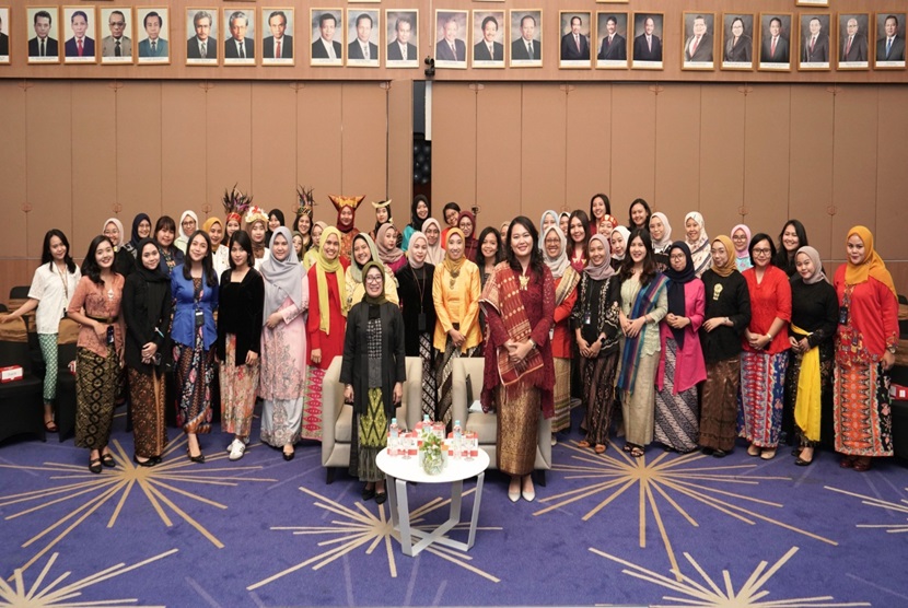 Srikandi Taspen Jadi Penggerak Finansial di Momen Peringatan Hari Kartini
