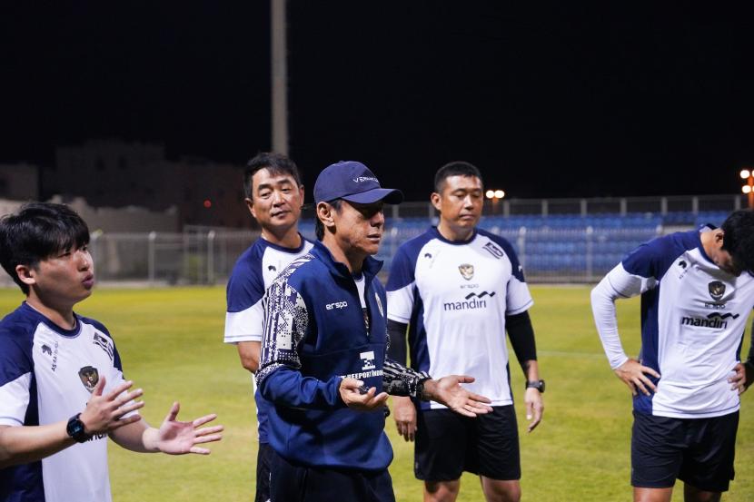 Timnas Indonesia Gelar Latihan Perdana di Bahrain, Fokus Pemulihan Perjalanan Jauh